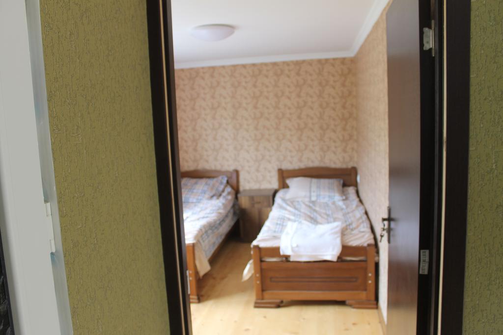 Iason Guest House In Mazeri Mestia Exterior photo